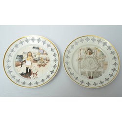 Divi dekoratīvi porcelāna šķīvīši ar Carla Larsona gleznu motīviem