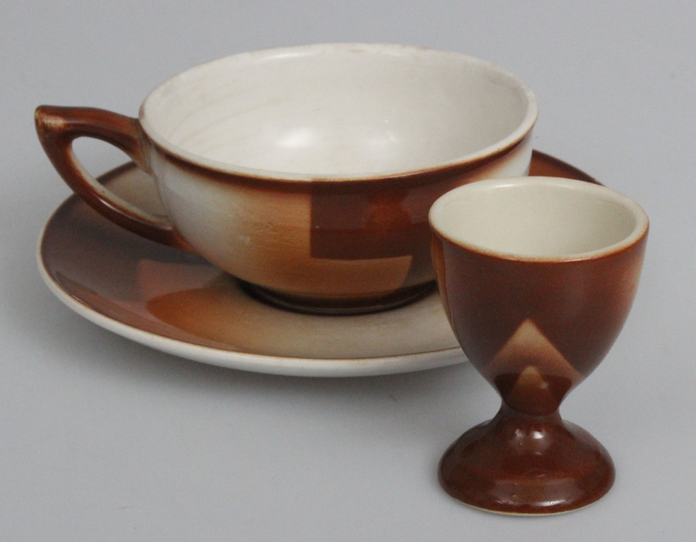 Art deco teacup and egg holder