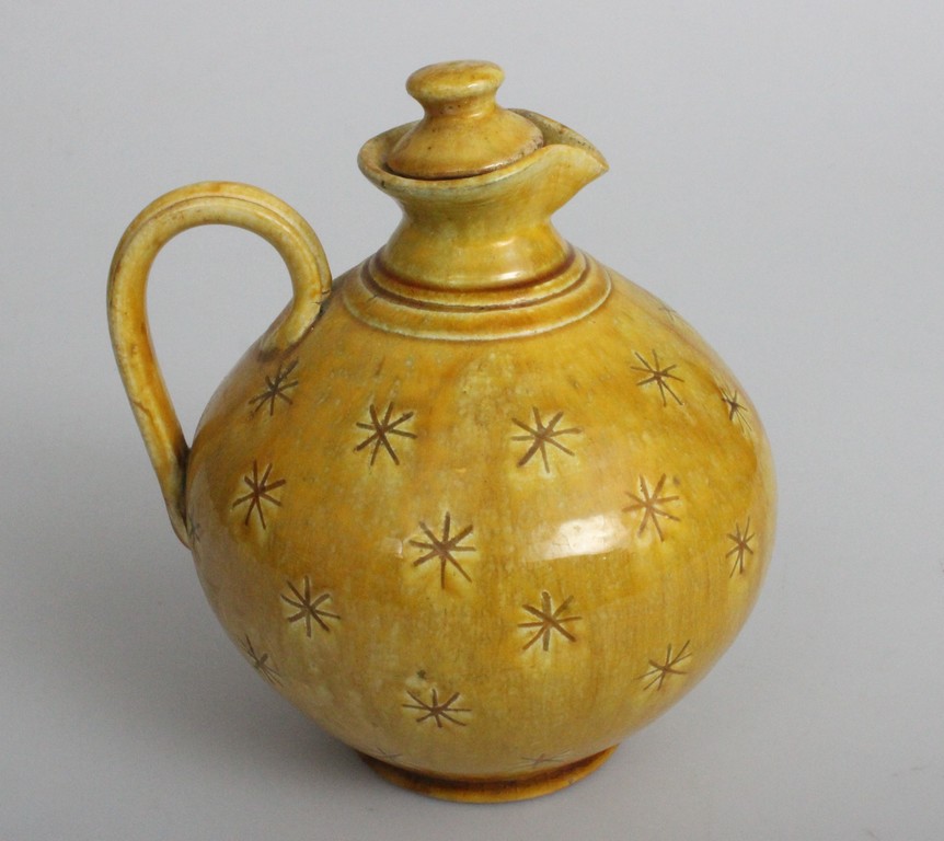 Ceramic carafe