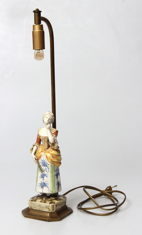 Porcelāna lampa ar figūru ''Meitene''