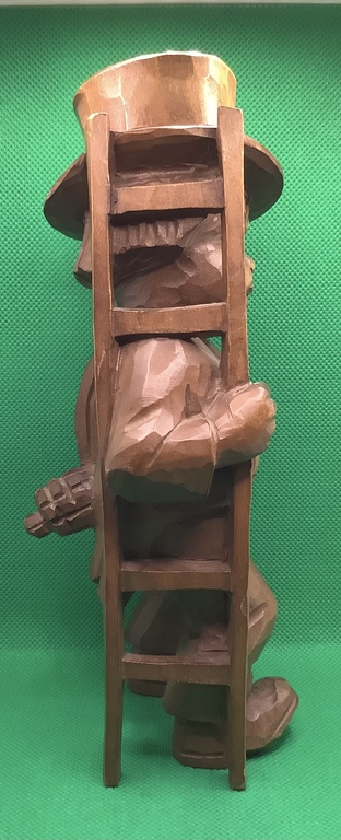  Деревянная фигура «Рижский трубочист».1960 год.