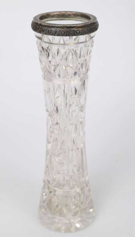 Хрустальная ваза с серебряным ободком