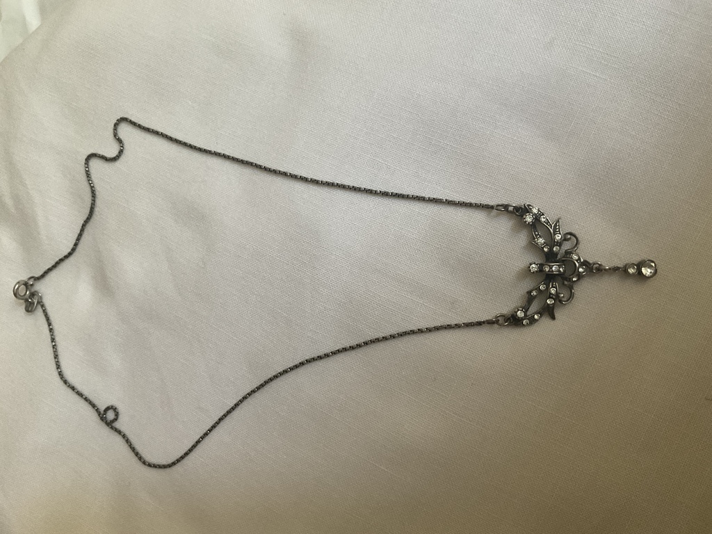 Victorian style (Lavaliere) necklace