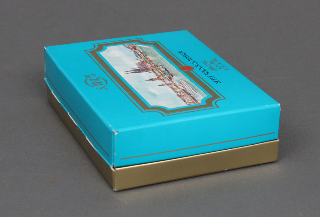 Odekolona un ziepju komplekts oriģinālajā kastē
