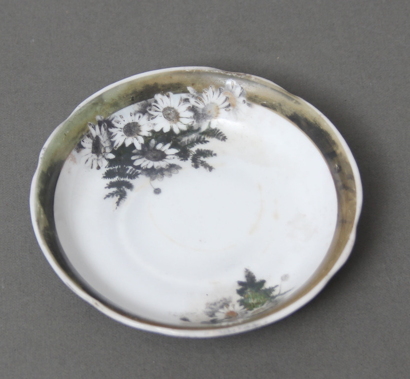 Gardner porcelain plate