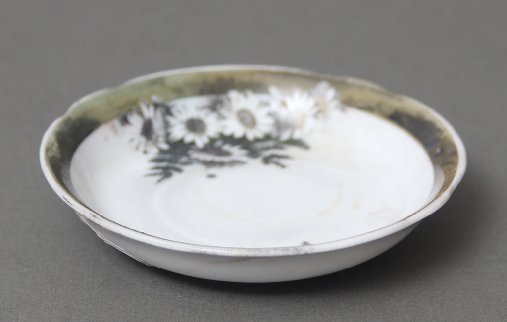 Gardner porcelain plate