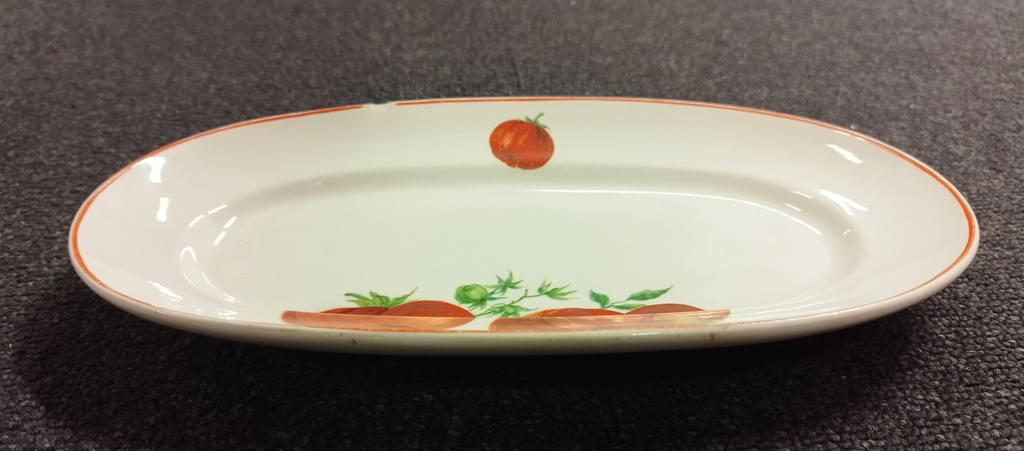 Faience serving dish Tomatoes
