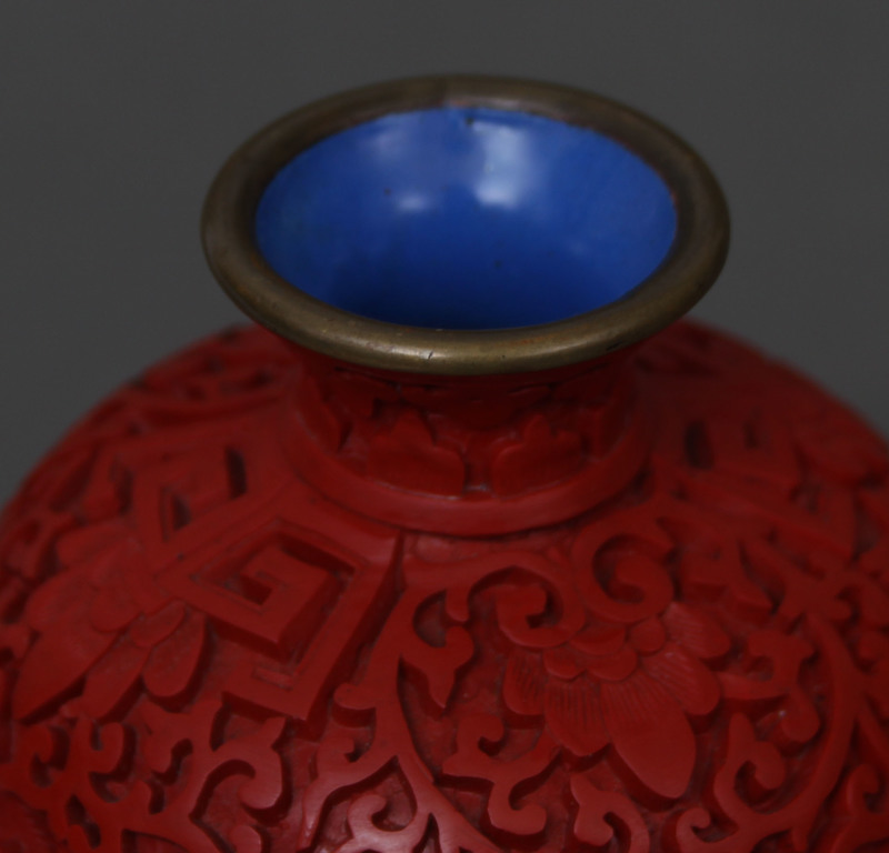 Vase with enamel