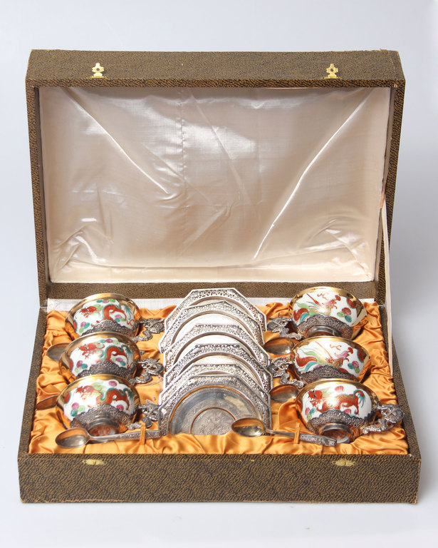 Porcelain and silver tea service for 6 persons