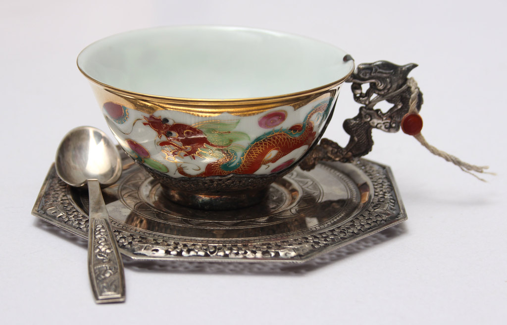 Porcelain and silver tea service for 6 persons
