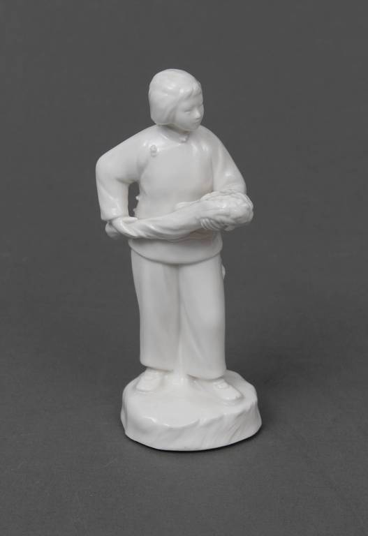 Porcelain figure ''Grain harvester''