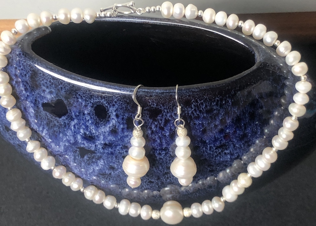 Ожерелье и серьги из дикого жемчуга в стиле ретро