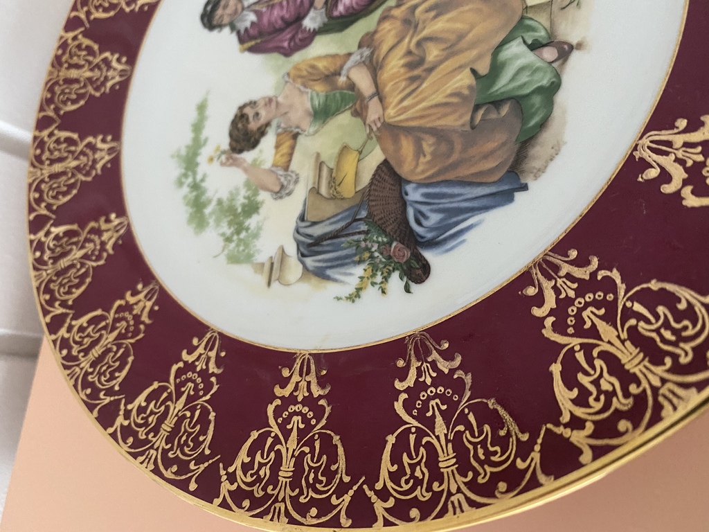 Gloria Fine Porcelain Bavārijas dekoratīvais šķīvis
