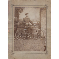 Фотография «Человек с велосипедом»