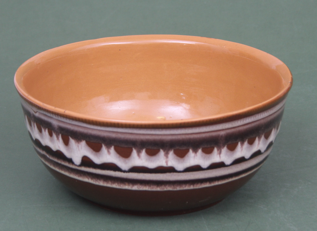 Ceramic bowl with overglaze