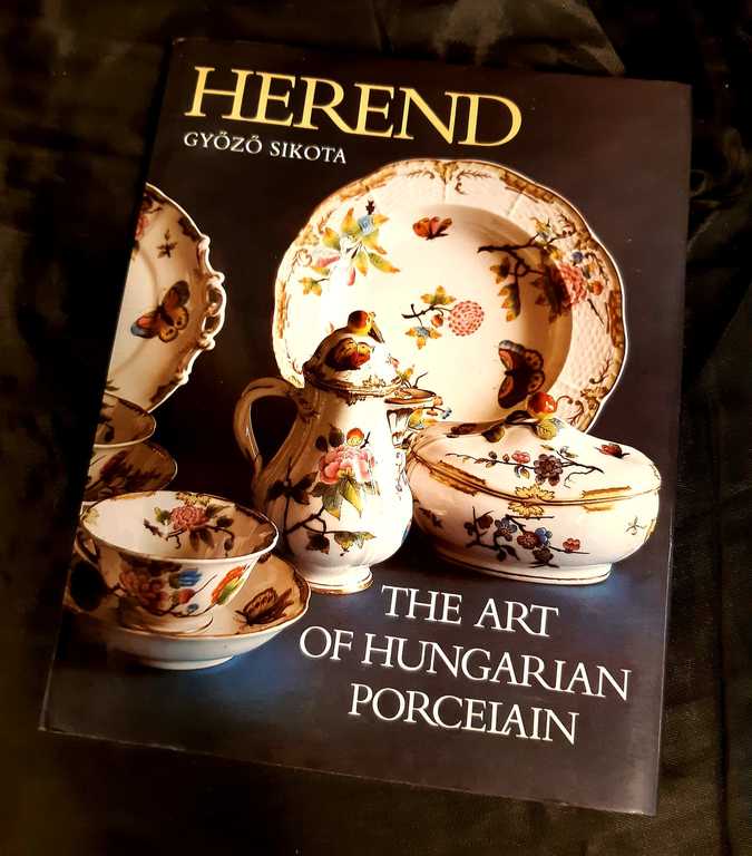 Catalog Herend, eng. in The Art of Hungarian Porcelain