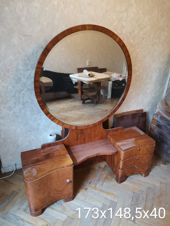 Mirror with cabinets