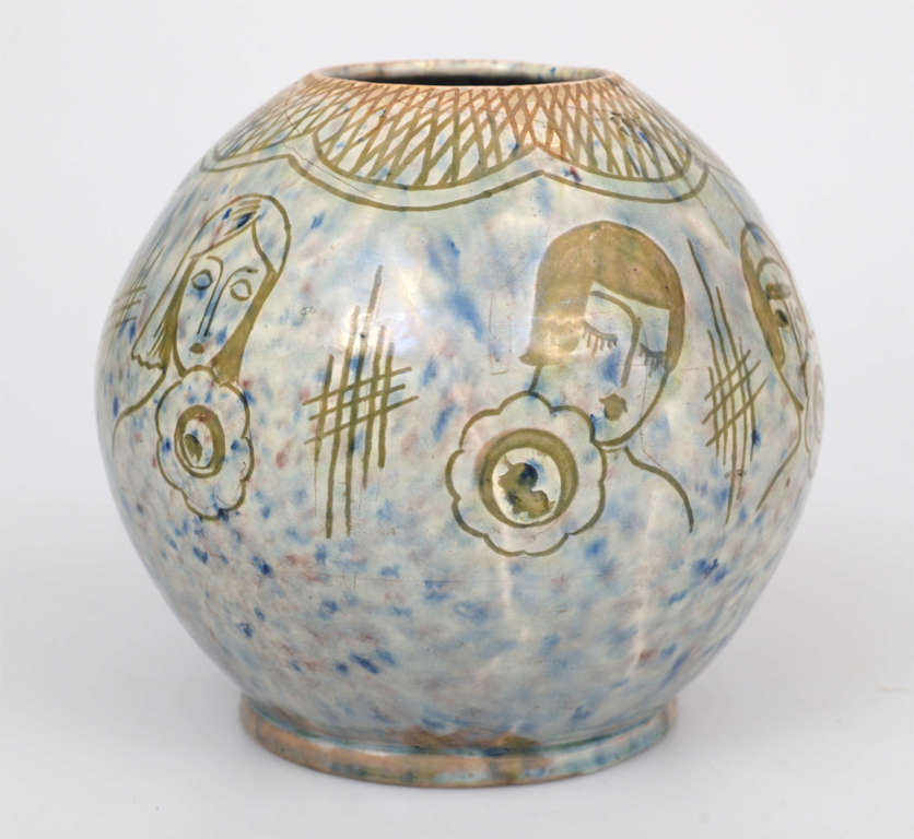 Керамическая ваза арт-деко