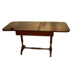 Austrian Biedermeier style mahogany table