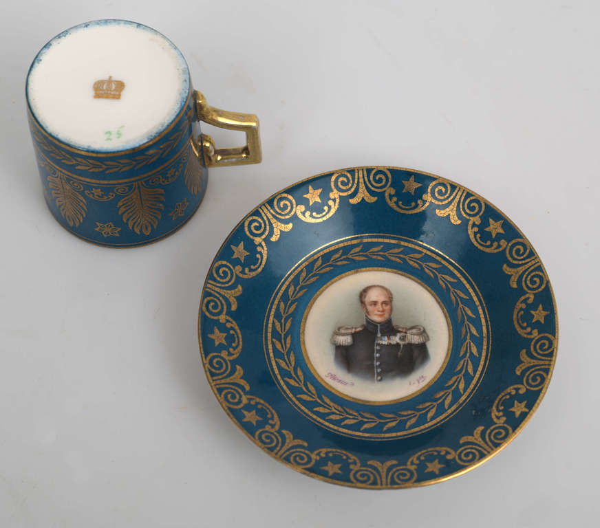 Porcelāna krūzīte ar apakštasīti ar Krievijas imperatora Aleksandra portretu