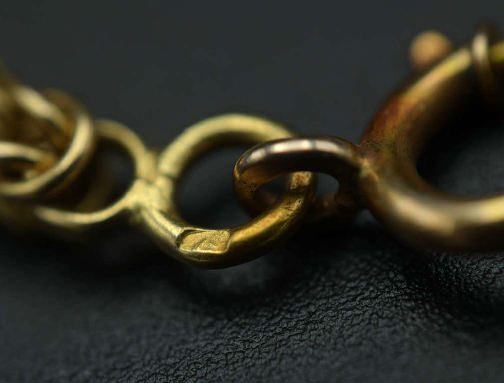 Gold jewelry set - necklace and bracelet