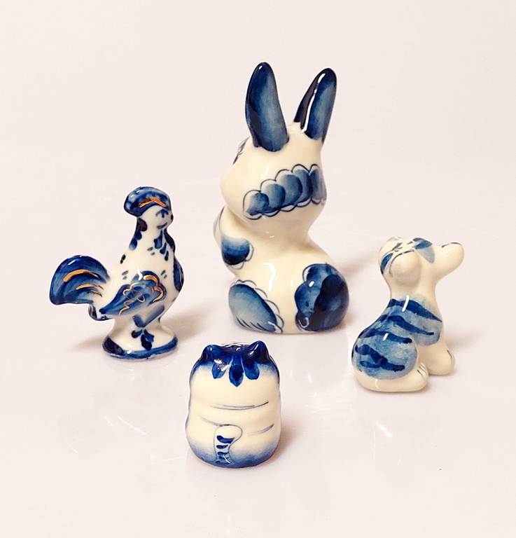 Gžeļ porcelain figurines 4 pcs.