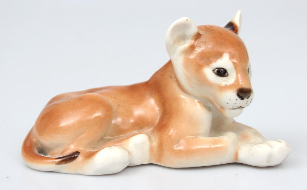 Porcelain figurine ''Sleeping lion''