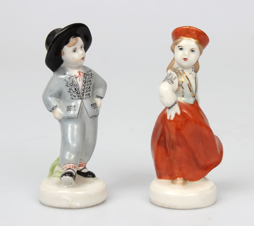 A pair of porcelain figurines Folk dance dancers
