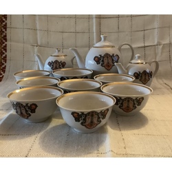 Austrumu Riga porcelain tea set, a rarity in a complete set of three teapots and a biscuit bowl