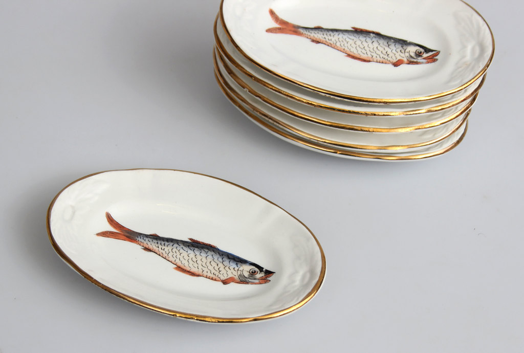 Set of six Kuznetsov plates ''Fish'' (6 pcs.)