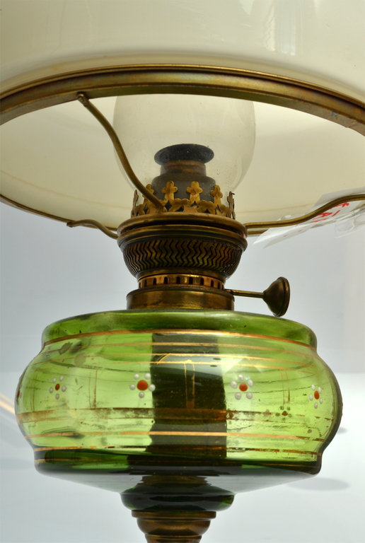 Art Nouveau style kerosene lamp from uranium glass