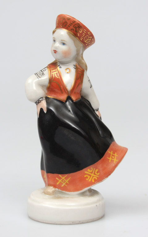Porcelain figure ''Folk maid''