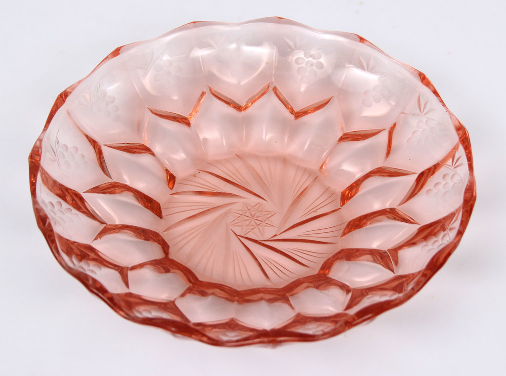 Pink Ilguciems glass bowl