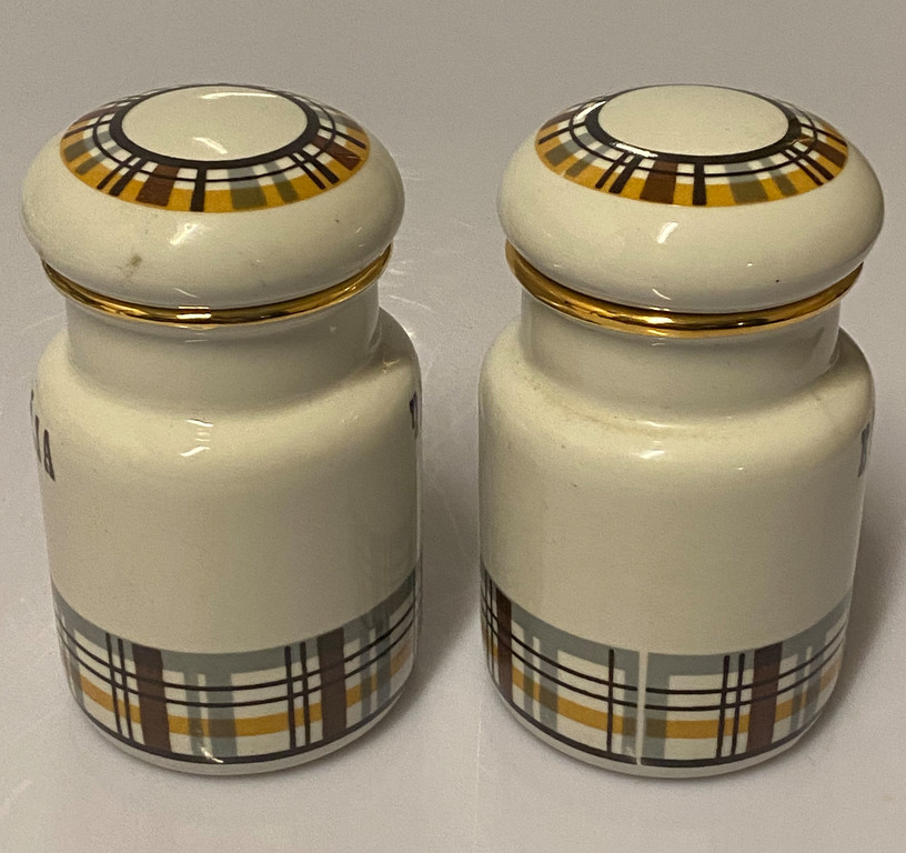 Porcelain storage containers for tea and coffee (2 pcs)