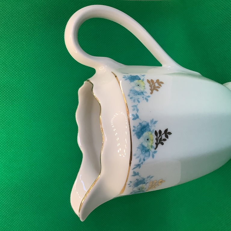 Milk jug (cream jug) from the Rubens service. Old, first brand. Milk jug (creamer) from the RUBENSS service (RUBENS) Coffee service Years of production: 30s ... 50s of the 20th century Form author: Porcelain factory \