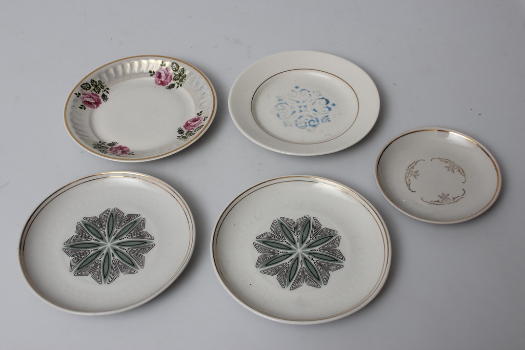 Porcelain plate set (8 pcs)