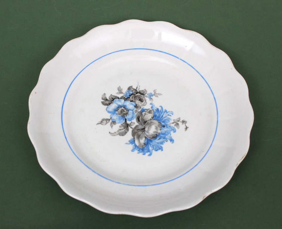 Porcelain plate set (7 pcs)