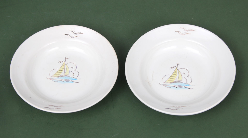 Porcelain plate set (7 pcs)