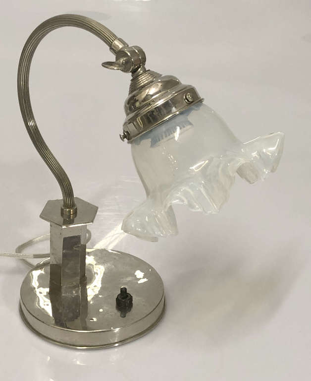 Art-deco style lamp
