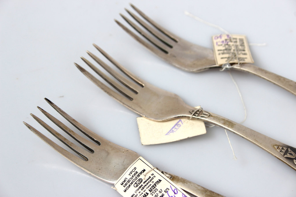 Set of silver forks (3 pcs.)