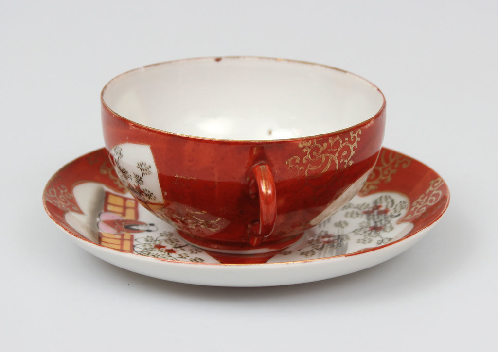Porcelain cup with saucer ''Asian motif'';