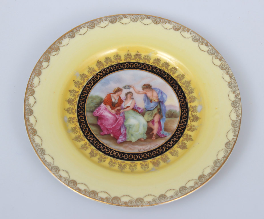 Royal Vienna porcelāna šķīvītis