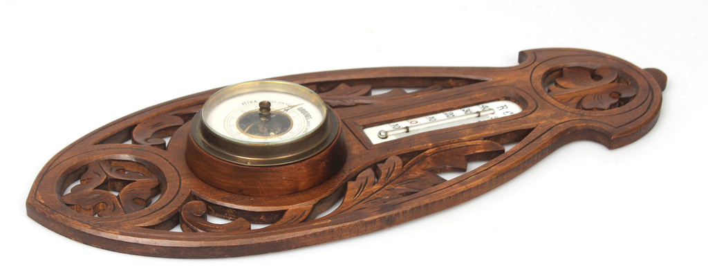 Barometer with an inscription in Latvian