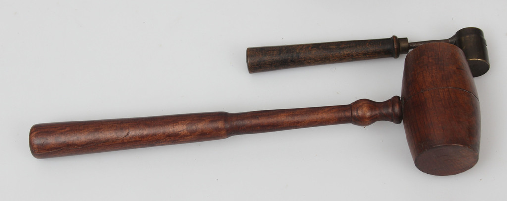 Musket with accessories