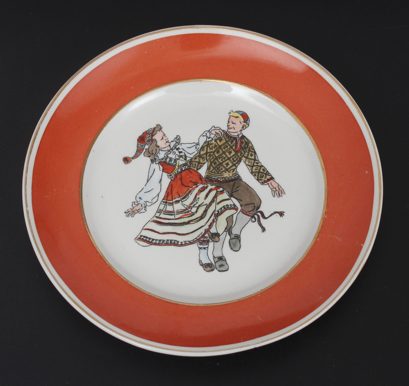 Painted plate 