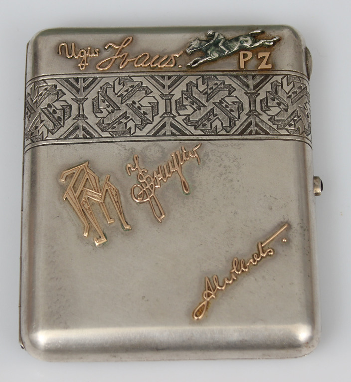 Silver cigarette case with gold-plated elements 