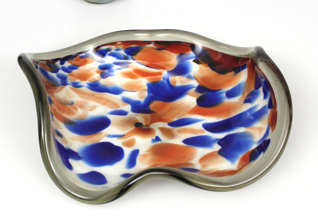 Livan colored glass tableware set