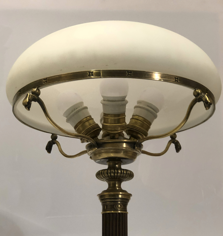 Elektriska galda lampa 