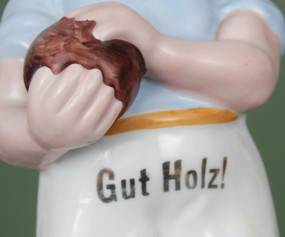 Porcelāna karafe ''Gut Holz!''