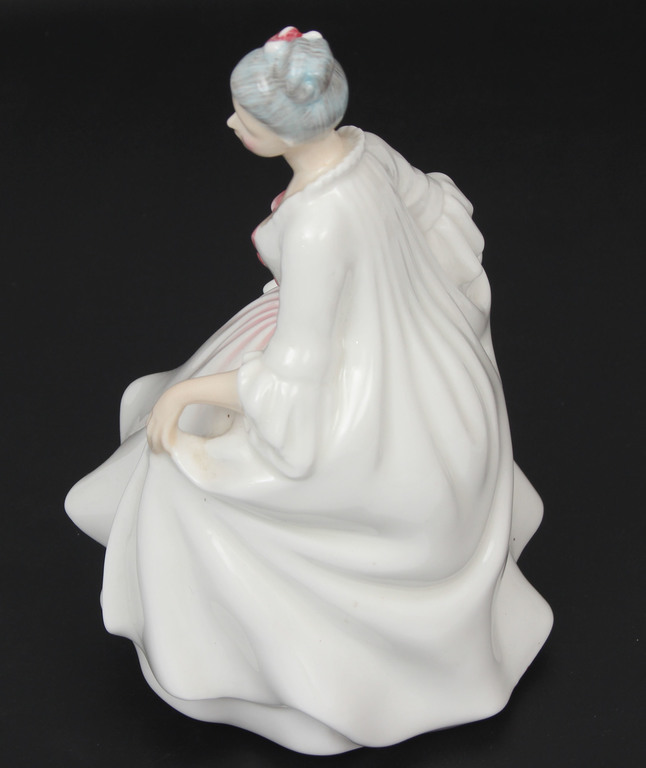 Porcelāna figūra Dāma III